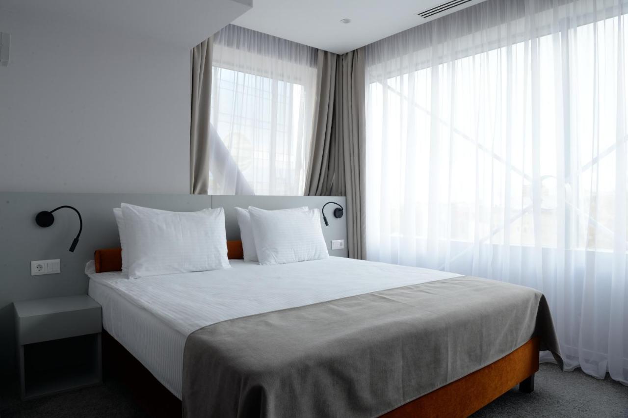 Premier Hotel มิชโคลซ์ ภายนอก รูปภาพ